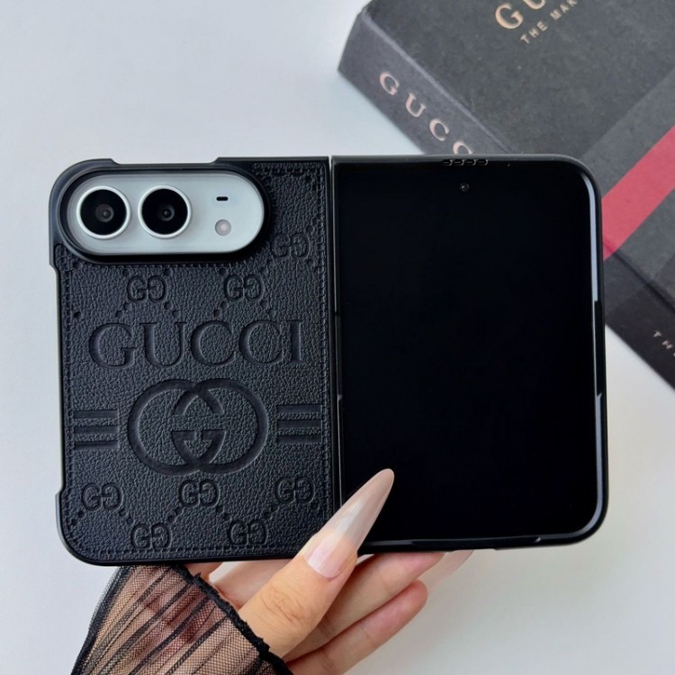 Gucci グッチアイフォン Duo 折りたたみブランドケースメンズ高級感galaxy z fold 8 ultra 7 6 5 ケースハイブランド大人っぽい ギャラクシーz flip8 7 4 5 6ブランドスマホカバーブランド落下保護 iPhone Duo 折りたたみ携帯カバーレディース