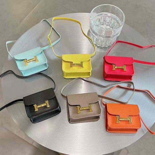 Hermes エルメスairpods ultra 4 pro3 pro2 3カバー 軽量 紛失防止かわいいエアーポッズ ultra/プロ3/4/3/2/1カバー 個性バッグ型のairpods ultra 4 pro2 pro3ケース ブランド 人気ブランドairpods 4 3/プロ2/ プロ3カバーパロディ