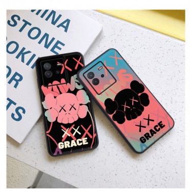 カウズ ギャラクシー S23+/S22ultra/A53/A33携帯カバー 個性柄 オシャレKAWS iPhone14Pro/13mini/12pro max/11ケースブランド 全面保護 キズ防止 XPERIA 1IV/5iv/5iii/10ivケース スリム 軽量 ファッション 男女兼用