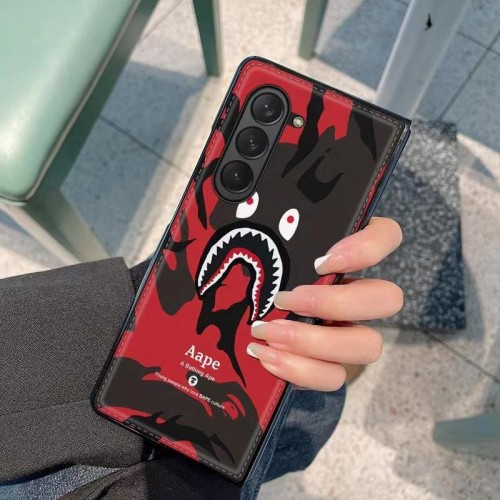 BAPE エイプGalaxy Z Flip5ブランドケースメンズブランドギャラクシーz flip4スマホカバースムーズハイブランドGalaxy z flip 5 4 3携帯ケースビジネスブランド落下保護galaxy z flip3携帯カバーレディース