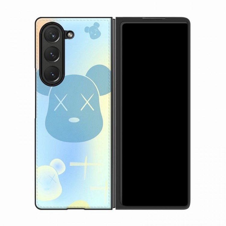 Kaws カウズブランドギャラクシーz flip4 5 fold5 4 3スマホカバースムーズかわいいsamsung z fold 5 4 flip5 4ケースカバー激安大人っぽい ギャラクシーz fold3/2 4 5ブランドスマホカバーブランド落下保護galaxy z flip3 4 5携帯カバーレディース