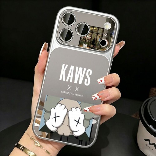 Kaws カウズiPhone 16 15 plus 16 17pro max Airブランドスマホケース芸能人愛用するブランドアイフォン17 16 pro15 16 pro maxケースカバーアップル AIR 17 16e 15 pro max 16 plusケース全機種対応パロディ