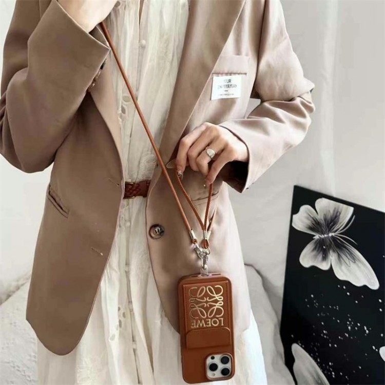 LOEWE ロエベブランドアイフォン16 pro max 15plus 16eプロマックスマホカバー男女兼用iPhone16  15pro max 16pro 13 12スマホカバー耐衝撃オシャレ芸能人愛用するブランドアイフォン16  pro15 16 proケースカバー