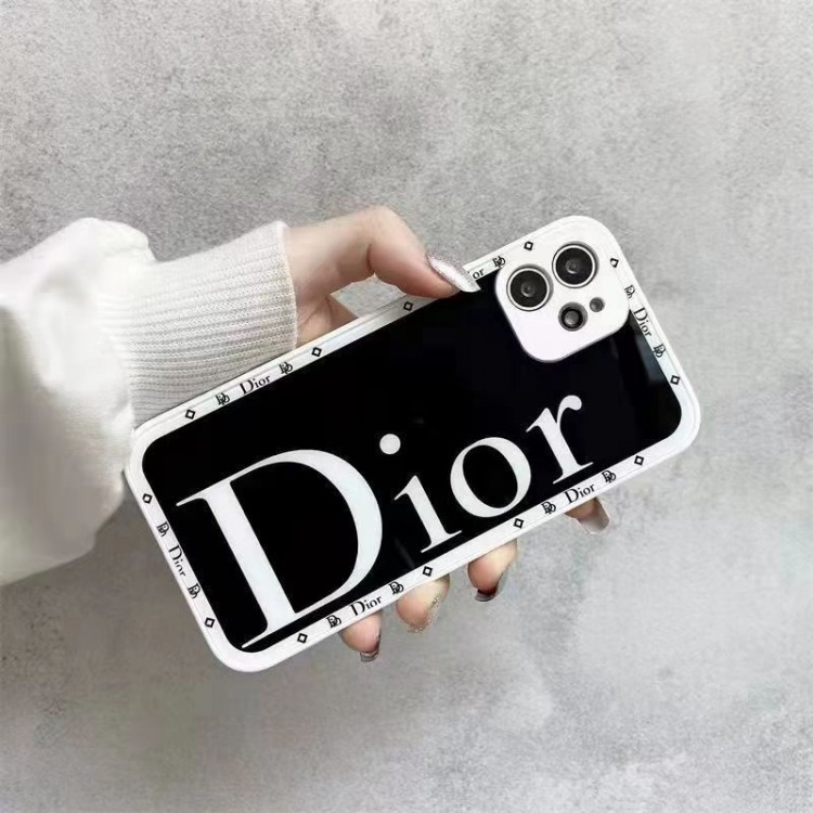 DiorのiPhone14Proケース。-