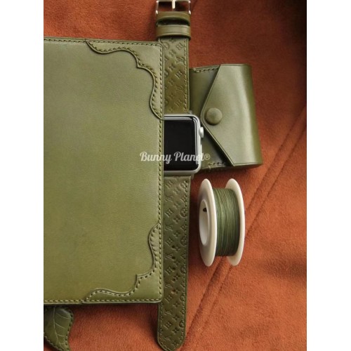 Lv ルイヴィトン アップルウォッチ ultraブランドベスト高級感 Apple Watch se2/6/5/4/3/2/1ベルト 軽量 フィット 通気性ハイブランドアップルウォッチ 8/se2革ベルト 耐久性男性向けアップルウオッチ se2/7 スポーツベルト 上質