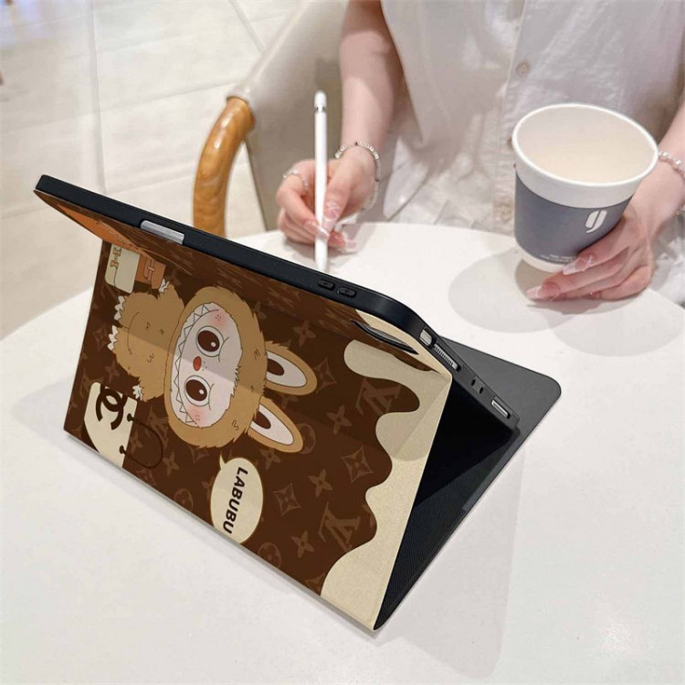 Lv ルイヴィトンipad pro12.9インチカバーブランド男女愛用カワイイ ブランド アイパッドmini6 7保護カバー スタンド ハイブランド lv アイパッド11 10th 2025ケース激安アイパッド ポロ12.9/11インチケースカバー多機能性