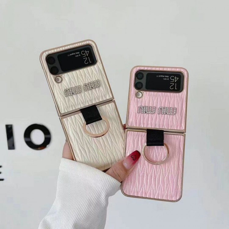 ミュウミュウ MiuMiuGalaxy Z Flip5ブランドケースメンズブランドギャラクシーz flip4スマホカバースムーズかわいいsamsung z fold 5 4ケースカバー激安ハイブランドGalaxy z flip 5 4 3携帯ケースビジネス