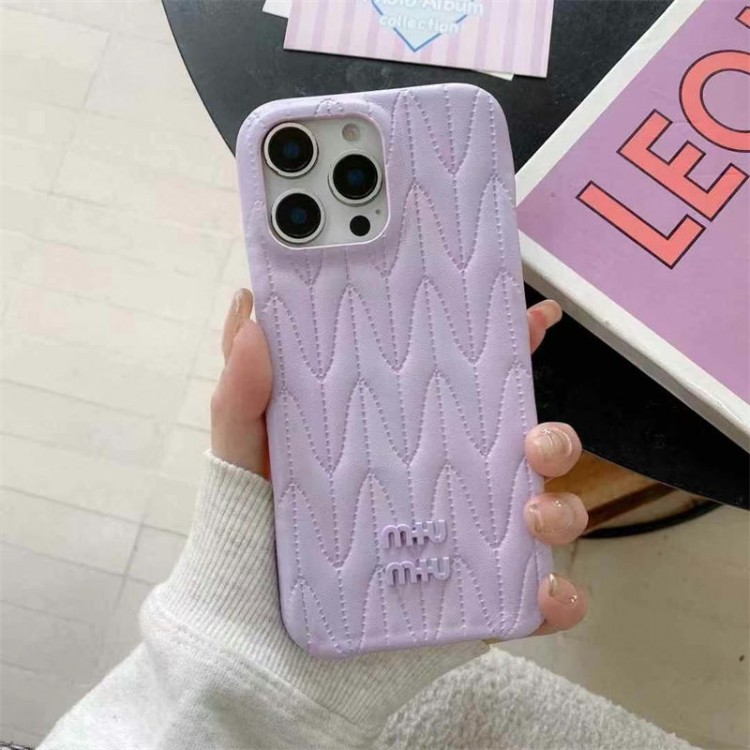 ミュウミュウ MiuMiu iPhone 16 15 plus 16 pro maxブランドスマホケースブランドアイフォン16 pro max 15plus 16eプロマックスマホカバー男女兼用アップル16e 15 pro max 16 plusケース全機種対応パロディ
