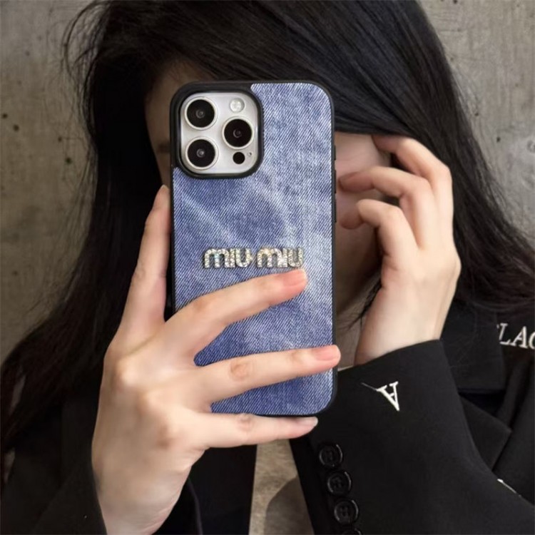 ミュウミュウ MiuMiu iPhone 16 15 plus 16 17pro max AirブランドスマホケースiPhone16 17 air 15pro max 16pro 13 12スマホカバー耐衝撃オシャレ芸能人愛用するブランドアイフォン17 16 pro15 16 pro maxケースカバー