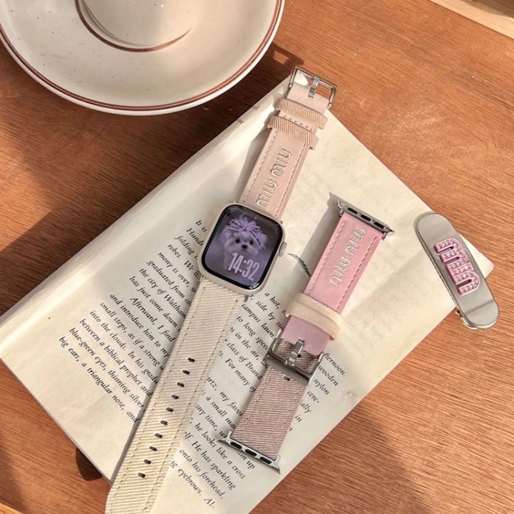 ミュウミュウ MiuMiu高級感 Apple Watch 11 se3 10 9 8 7 se2/6/5/4/3/2/1ベルト 軽量 フィット 通気性ハイブランドアップルウォッチUltra3/11/10 9 8/se2革ベルト 耐久性ブランド apple watch se3 ultra 3 10 9 49mmシリコンバンド 痛くないApple Watch 11/se3/10 9 ultra/8/7/6ブランドベルト 流行11り