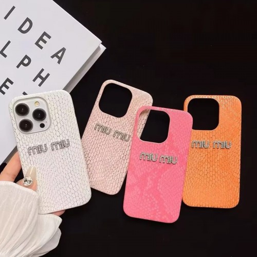 ミュウミュウ MiuMiuアイフォン16 pro max 17 AIR 15 14 16 plusハイブランドケースブランドアイフォン16 pro max Air 17 15plus 16プロマックスマホカバー男女兼用芸能人愛用するブランドアイフォン17 16 pro15 16 pro maxケースカバー