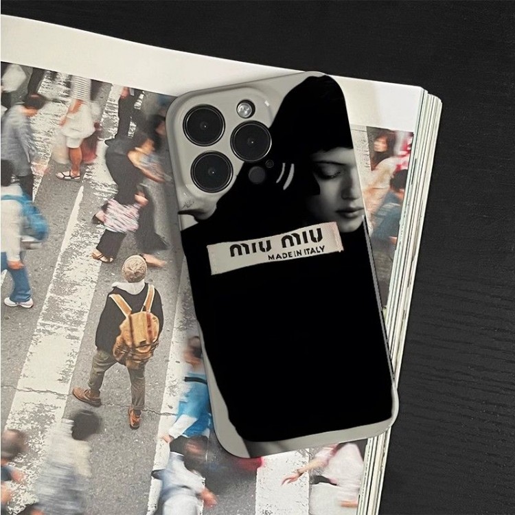 ミュウミュウ MiuMiuブランドiPhone air 16 17 pro 15 16pro max ケースメンズブランドアップル16+ 16 pro max 16e 14 15 17 pro air 17eケース激安パロディブランドアイフォン16 pro max Air 17 15plus 16プロマックスマホカバー男女兼用