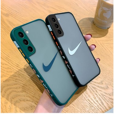 ナイキ iPhone13pro/12pro max/11pro/se3スマホカバー 流行り サイド柄 おしゃれ nike ギャラクシーs22/s22+/s21ultra/s20/note20ultra携帯ケース クリア 手入れ安い フィット アイフォン13pro max/12pro/11/XSケース 創意デザイン 耐衝撃 メンズ レディース