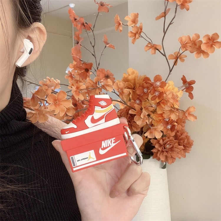 NIKE スニーカー型 Airpods 3収納カバー シリコン製 保護 ナイキ Airpods proケース おもしろ 3D かわいい AirPods 2/1対応カバー キーチェーンキット付き キッズ ティーン ボーイズ メンズ