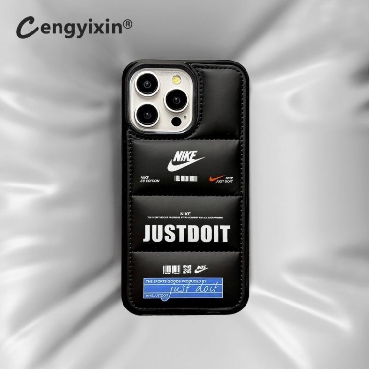 Nike ナイキアイフォン16 pro max 17 AIR 15 14 16 plus 17eハイブランドケースiPhone16 17 17e 15pro max 16proスマホカバー耐衝撃オシャレアップル AIR 17 16e 15 pro max 16 plusケース全機種対応パロディ