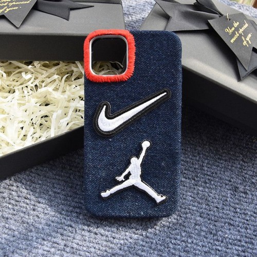 Nike ナイキブランドiPhone 18pro air 16 17 pro 15 16pro max デニムケースメンズiPhone 18 16 17 17e 15pro max 16pro スマホカバー耐衝撃オシャレアップル 18 AIR 17 16e 15 pro max 16 plusケース全機種対応パロディ