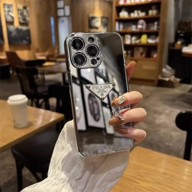 豪華なブランド PRADA 鏡面設計 IPhone13Pro/13/13pro maxスマホカバー 鏡ように プラダ iphone12pro/12pro max/12ケース 枠メッキ加工 高級感 シンプル アイフォン11/11pro/11PRO MAX携帯カバー ブランドタグ付き 男女兼用