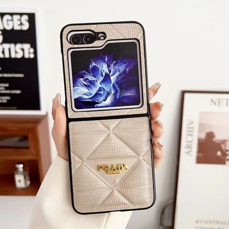 Prada プラダGalaxy Z Flip5ブランドケースメンズブランドギャラクシーz flip4スマホカバースムーズブランドスマホケース男女兼用大人っぽい ギャラクシーz fold3/2ブランドスマホカバー