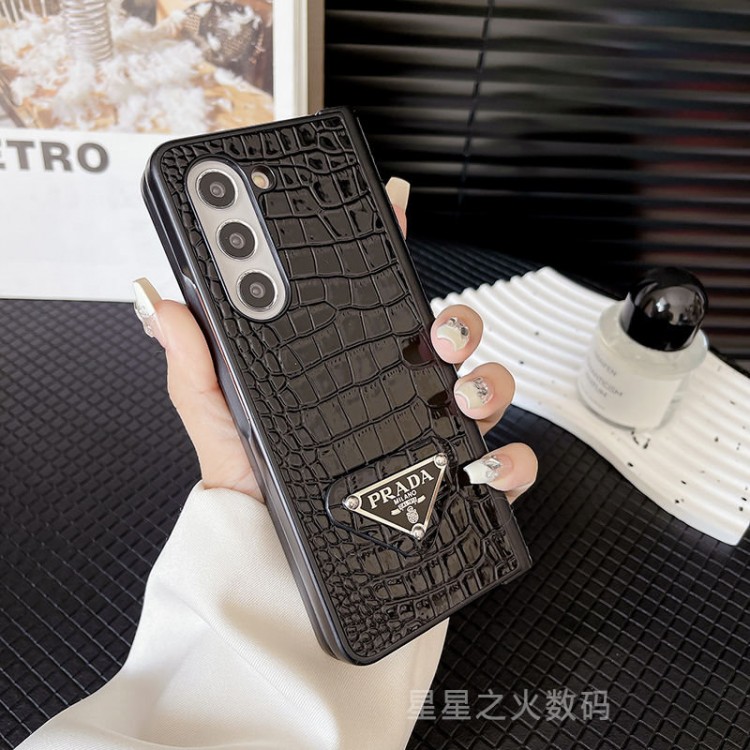 Prada プラダGalaxy Z Flip6 5 4 3ブランドケースメンズブランドギャラクシーz flip6 4 5 fold6 5 4 3スマホカバースムーズブランドスマホケース男女兼用大人っぽい ギャラクシーz fold3/2 4 5 6ブランドスマホカバー