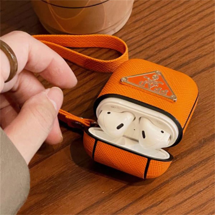Prada プラダかわいいエアーポッズ4/3/2/1カバー個性スニーカー形のairpods 4 pro2 proケース ブランド 人気ブランドairpods 4 3/プロ2カバーパロディメンズ向けAirPods 4/3/2/1ケースブランドかっこいい