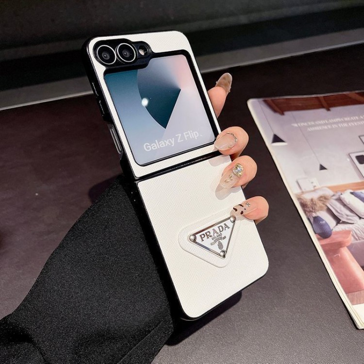 Prada プラダブランドスマホケース男女兼用かわいいsamsung z fold 7 6 5 4 flip7 6 5 4ケースカバー激安大人っぽい Prada ギャラクシーz fold7 4 5 6ブランドスマホカバーブランド落下保護galaxy z flip3 4 5 6 7携帯カバーレディース