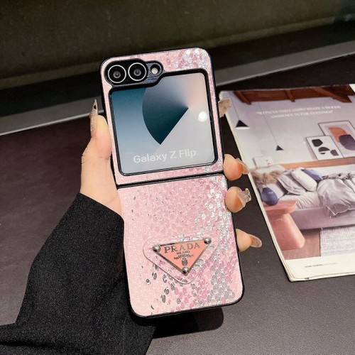 Prada プラダGalaxy Z Flip 7 6 5 4 3ブランドケースメンズブランドギャラクシーz flip 7 6 4 5 fold6 5 4 3 7スマホカバースムーズかわいいsamsung z fold 7 6 5 4 flip7 6 5 4ケースカバー激安ブランド落下保護galaxy z flip3 4 5 6 7携帯カバーレディース