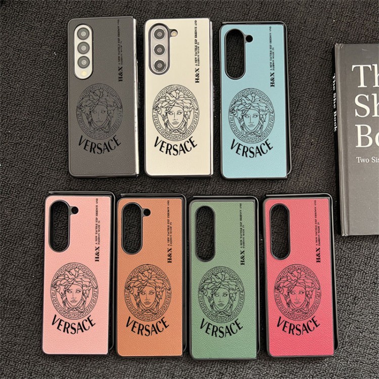 Versace ヴェルサーチ高級感galaxy z fold 7 6 5 4 3ケースハイブランドかわいいsamsung z fold 7 6 5 4 flip7 6 5 4ケースカバー激安ハイブランドヴェルサーチGalaxy z flip 5 4 3 6 7携帯ケースビジネスブランド落下保護galaxy z flip3 4 5 6 7携帯カバーレディース