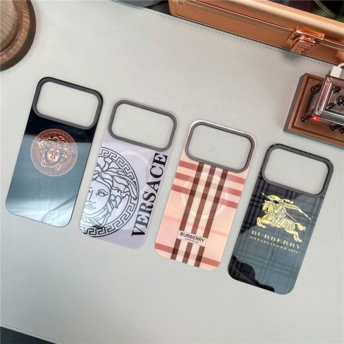Burberry バーバリーiPhone 16 15 plus 16 17pro max AirブランドスマホケースiPhone16 17 air 15pro max 16proカバー耐衝撃オシャレ芸能人愛用するブランドアイフォン17 16 pro15 16 pro maxケースカバー