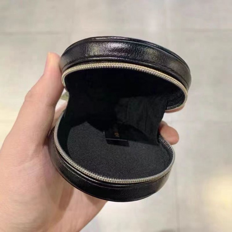 Ysl イブサンローランブランドエアーポッズpro2保護ケースairpods proカバー 軽量 紛失防止スニーカー形のairpods pro2ケース ブランド 人気ブランド若者オシャレエアーポッズpro2/proケース耐衝撃