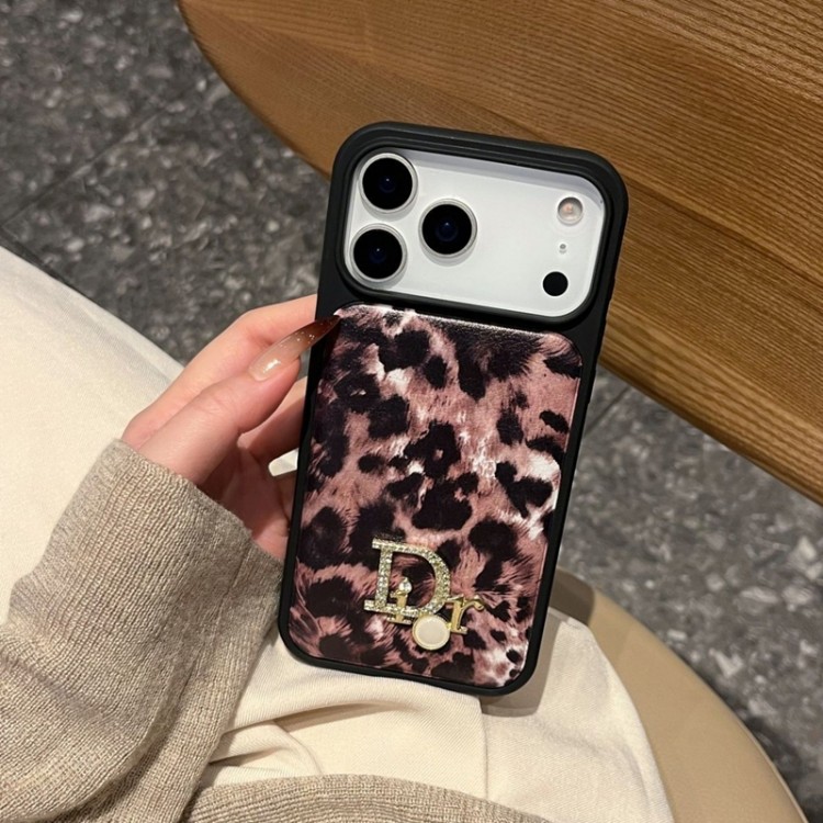 Ysl イヴサンローランブランドアップル16+ 16 pro max 16e 14 15 17 pro airケース激安パロディiPhone 16 15 plus 16 17pro max Airブランドスマホケースブランドアイフォン16 pro max Air 17 15plus 16プロマックスマホカバー男女兼用