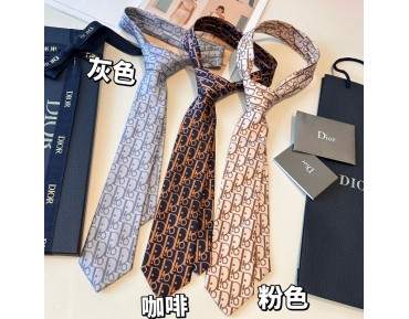 ハイブランドディオールプラダ高級ネクタイ 男性ギフト最適
