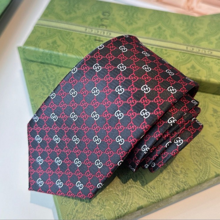 グッチブランドネクタイ シルク メンズ Gucci ビジネスネクタイ 通勤 ビジネス 就活 結婚式 入学式 卒業式 二次会 冠婚葬祭 パーティー 父の日 プレゼント 日本製