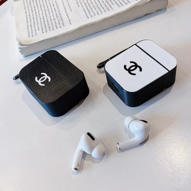 ブランドシャネルairpods1/2収納ケース