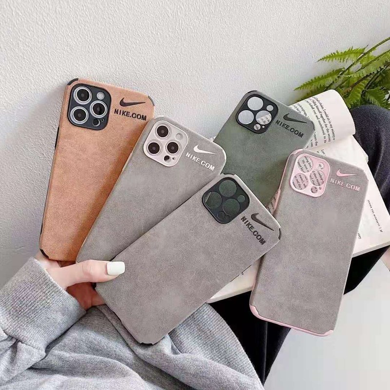 Nike ブランド iphone 12 mini/12 pro max/11 pro max/se2ケース スウッシュ モノグラム ぬいぐるみ ナイキ フワフワ アイフォン