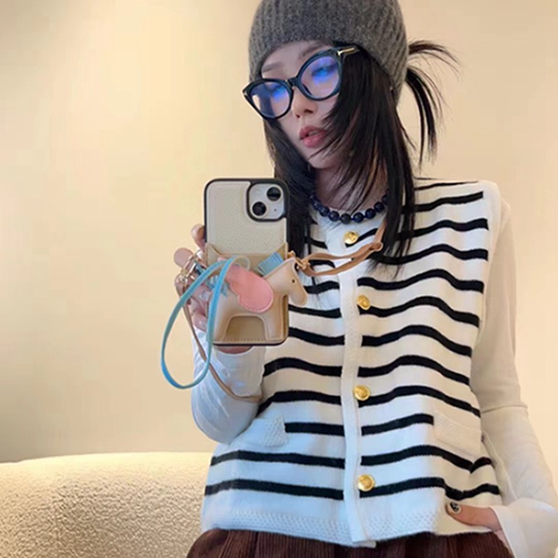 Hermes エルメスブランドiPhone15 14pro maxケース 革製 男女兼用  斜め掛け