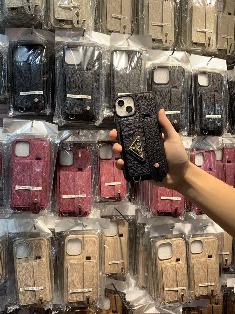 Prada プラダブランドiPhone15 14pro maxケース ブランドアップル15+ 14proケース激安パロディアイフォン15plus 14プロマックカバー男女兼用