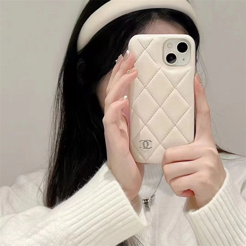 ルイヴィトン アイフォン16 plus ケース シャネル ディオール ロエベ