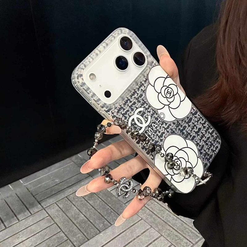 iphone 17 16 proケースシャネル ハンドストラップ付き
