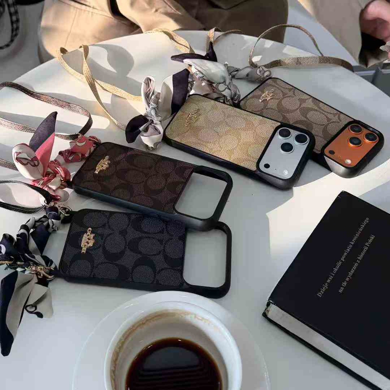 Coachアップル16 pro max 15 17 proケース