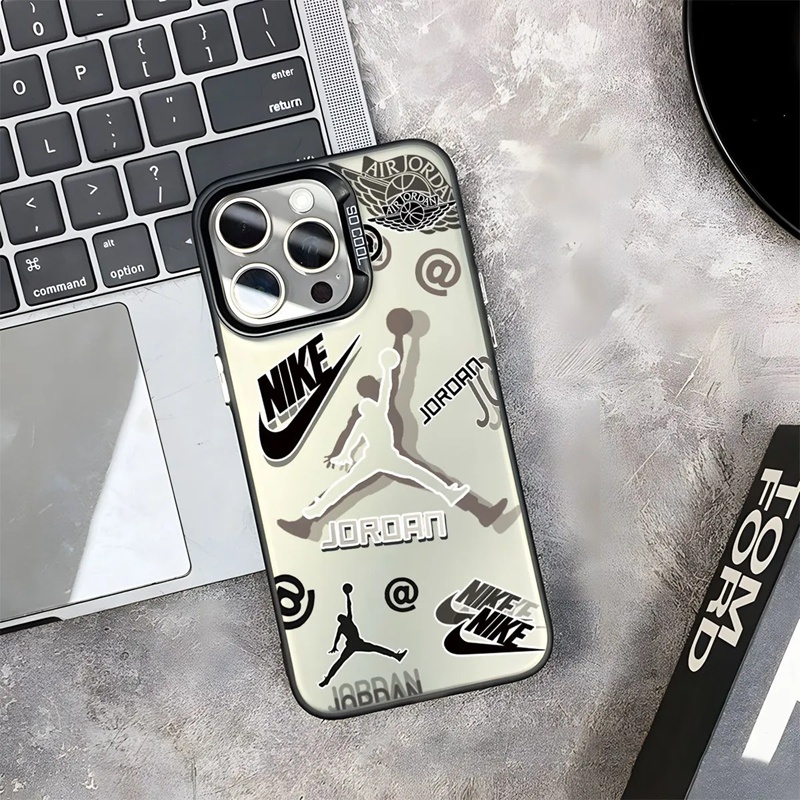 ナイキ iphone 17 pro 16 plus 15 pro max携帯カバー