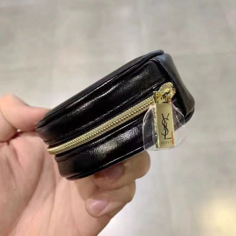 Ysl イブサンローランブランドエアーポッズpro2保護ケースairpods proカバー 軽量 紛失防止スニーカー形のairpods pro2ケース ブランド 
