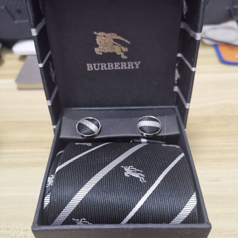 ブランドグッチビジネスネクタイ